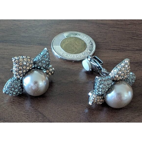 Jewelry - Vintage Rhinestone Costume Jewelry Clip-on Earrings